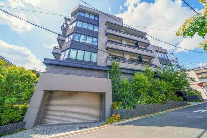 グランドメゾンＴｈｅ覚王山向陽町