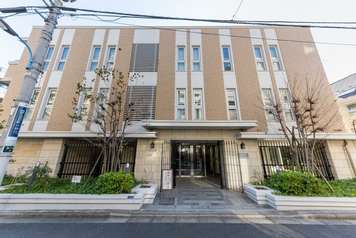ブリリア新宿余丁町