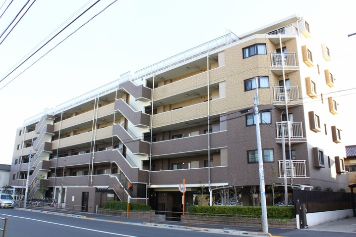 コンフォートパレス六町