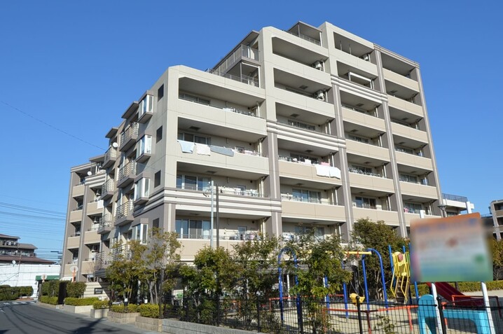 ディーレスティア越谷赤山町