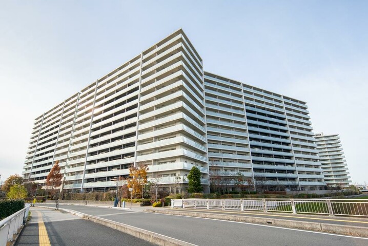 ウエリス浦和美園サウステラス