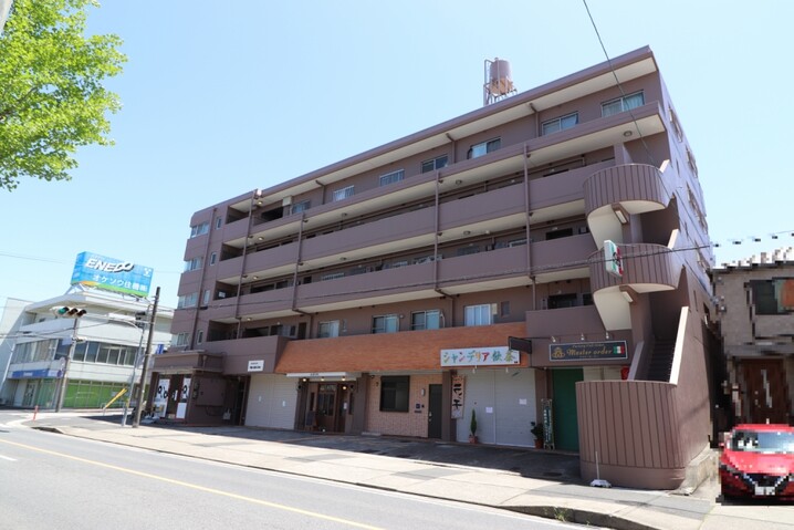 第一かなれマンション