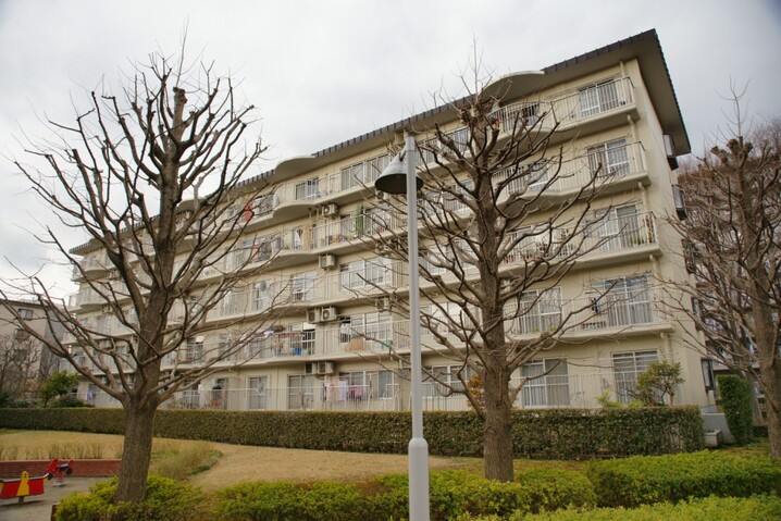 志木ニュータウン中央の森弐番街２号棟