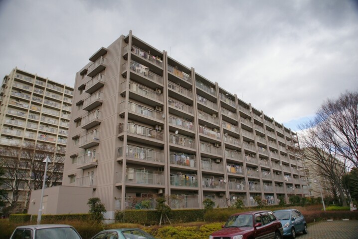 志木ニュータウン中央の森弐番街４号棟
