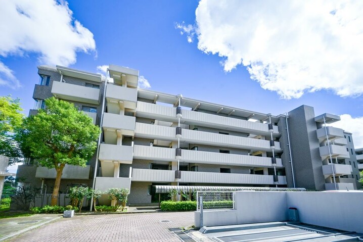 サザンヒルズ竹山１１番館