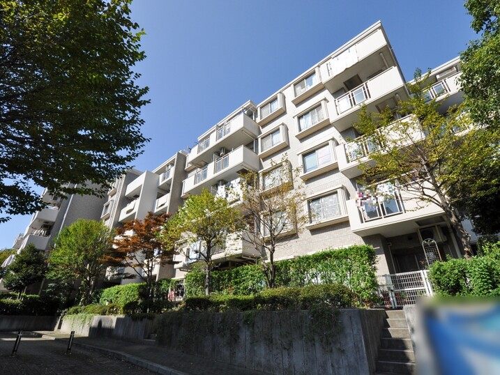 サザンヒルズ竹山７番館