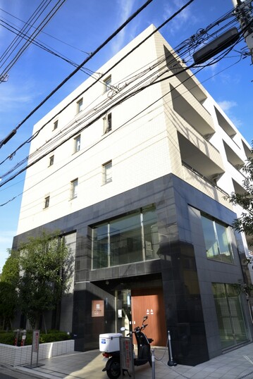 プレジール新宿大久保