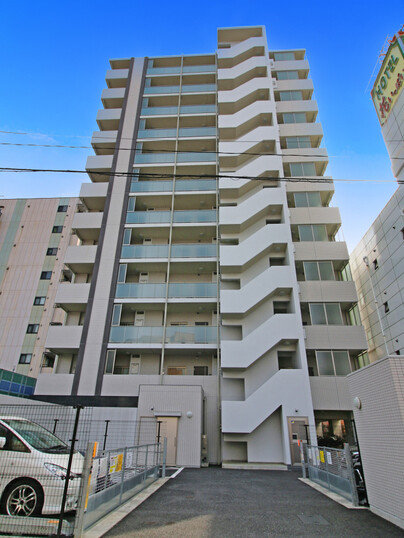 プレシス立川リベルタ