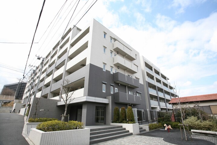ディーレスティア町田レイグランド