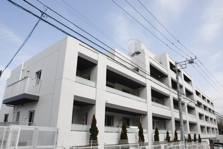 プレミスト上大岡