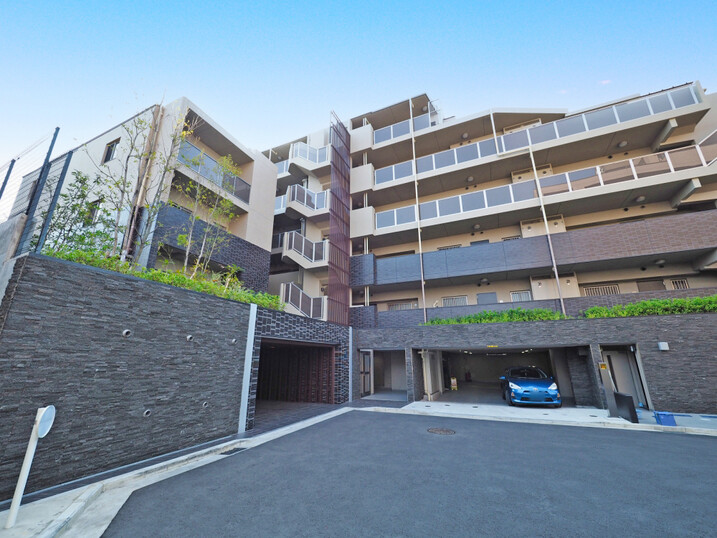 レーベン横濱片倉町