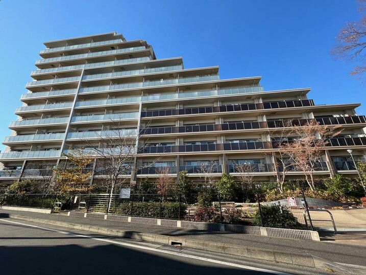 プレミスト東林間 さくら通り