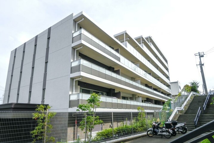 クレアホームズ市ヶ尾荏田西