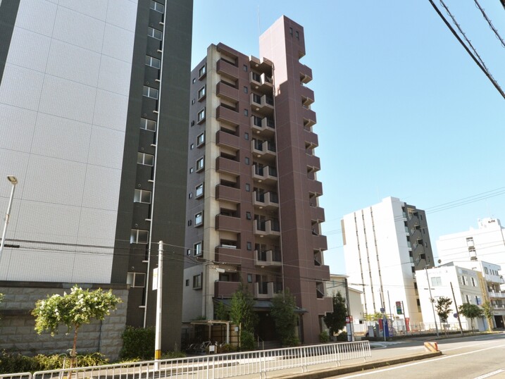 名駅アイリス弐番館