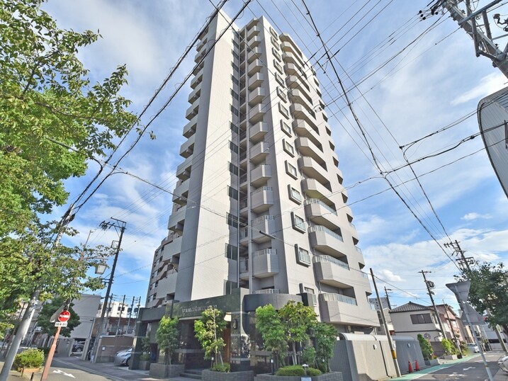 ロイヤルアーク千種内山公園
