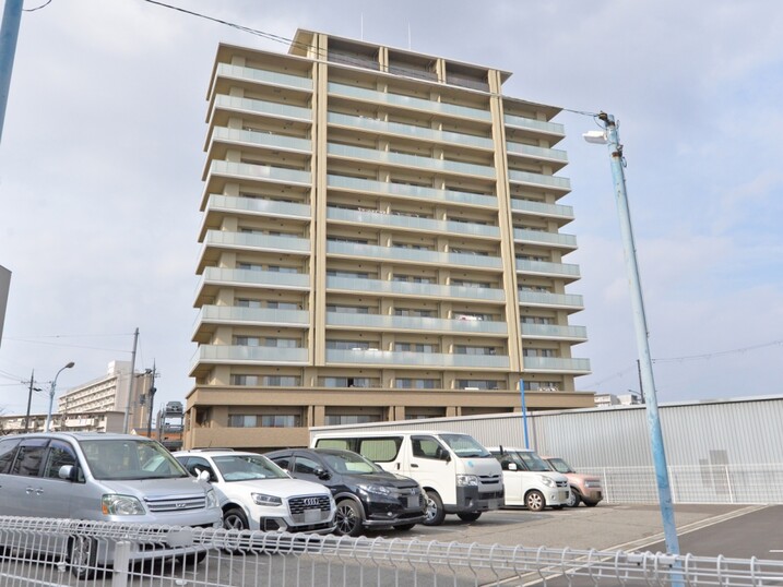 シャルマンフジ新金岡ラプラス