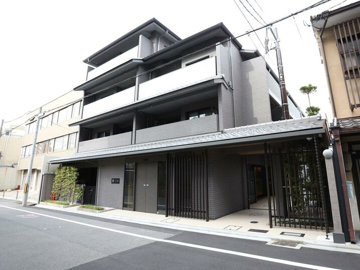イーグルコート御所西