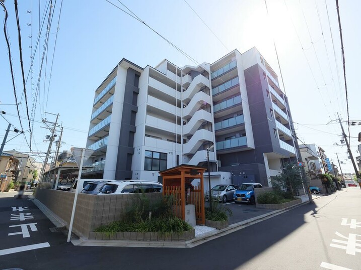 イーグルコート二条駅フロント