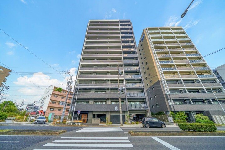 プレサンス ロジェ 庄内通駅前
