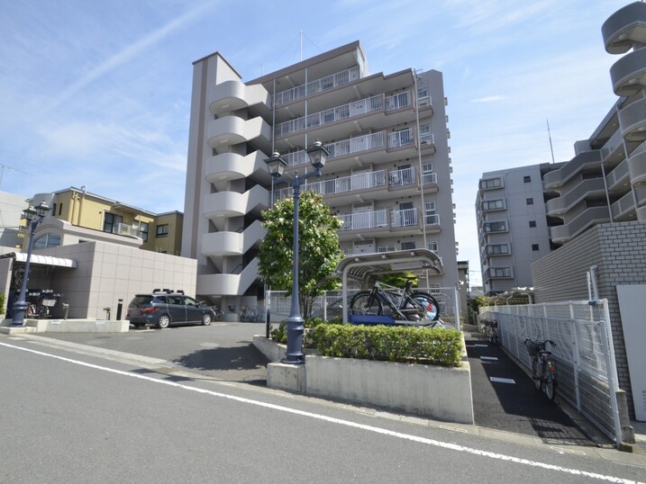 シャルム東川口参番館