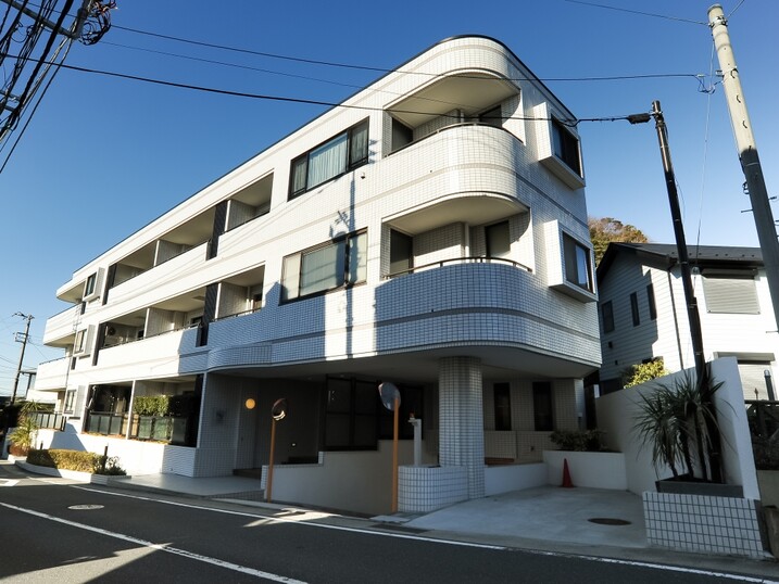 リリファ葉山