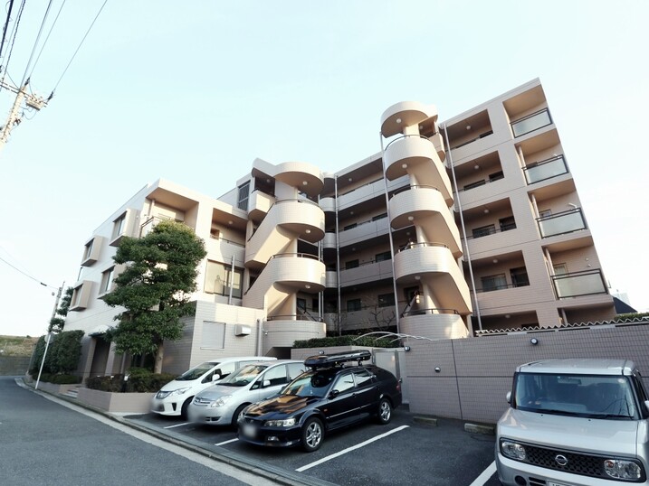 横浜鶴見ガーデンハウス