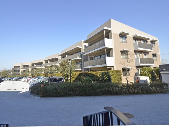 ローレルスクエア南大沢４番館