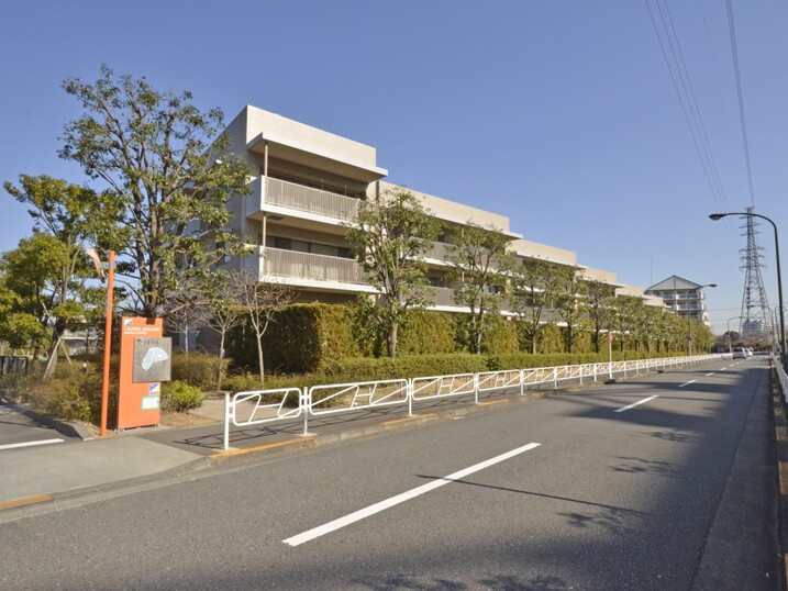 ローレルスクエア南大沢５番館