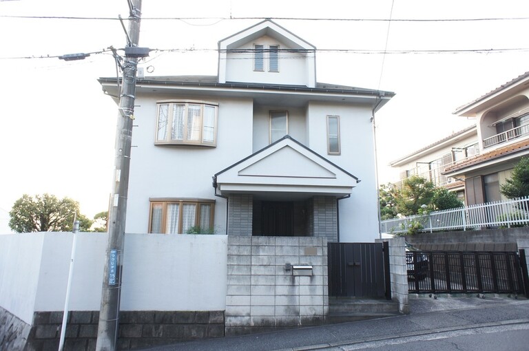 神奈川県横浜市青葉区つつじが丘