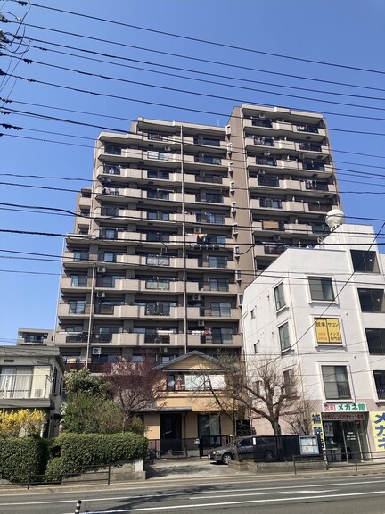 東急ドエルアルス東照宮陽明館(建物外観)