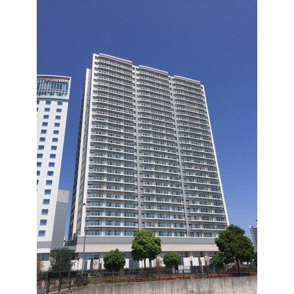 BLUE　HARBOR　TOWER　みなとみらい