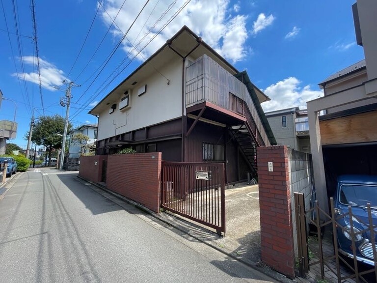 東京都調布市深大寺北町４丁目