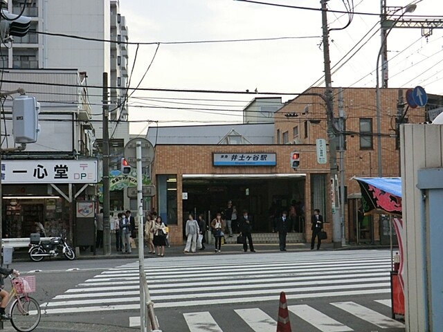 神奈川県横浜市南区井土ケ谷上町(京浜急行「井土ヶ谷」駅　徒歩５分)