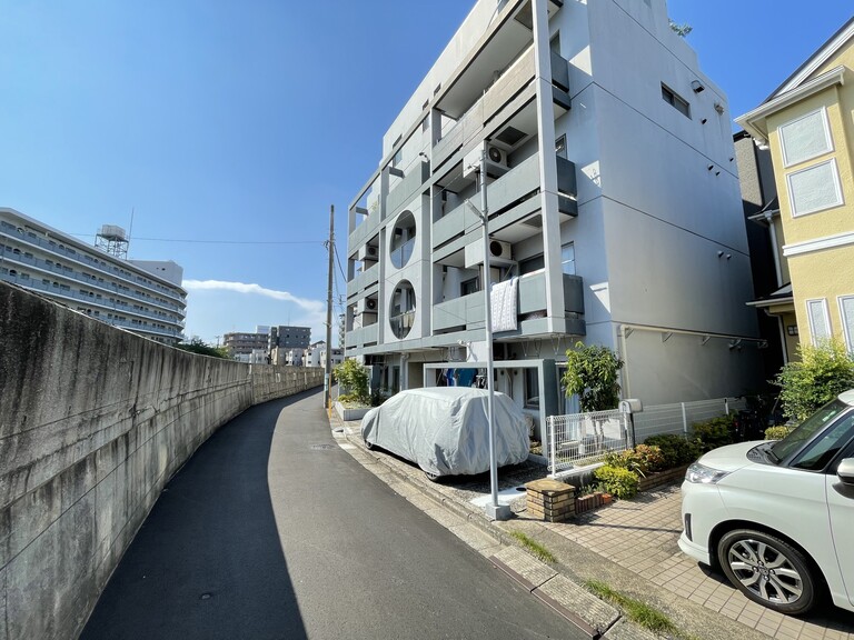 神奈川県横浜市西区南浅間町