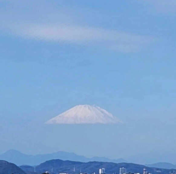 ライオンズマンション茅ヶ崎グランコースト(バルコニーから見た富士山（天候による）)