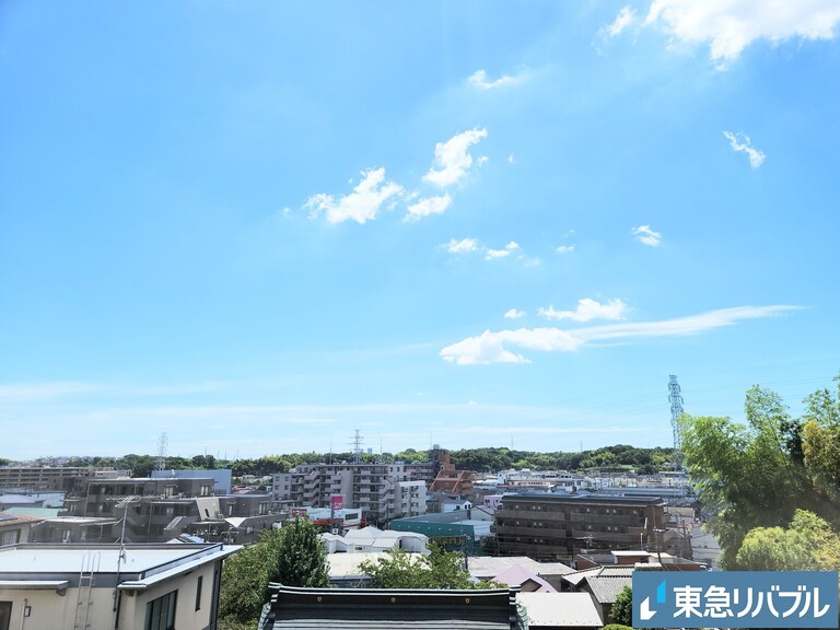 神奈川県横浜市港北区高田西５丁目(2階バルコニーからの眺望)