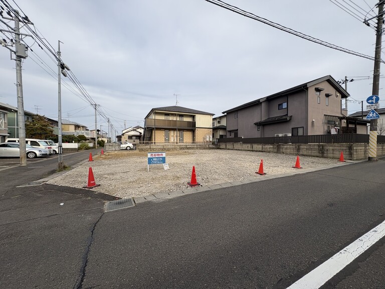 宮城県仙台市青葉区旭ケ丘４丁目(第一種住居地域（建ぺい率：角地緩和により７０％、容積率：２００％）となっております。)