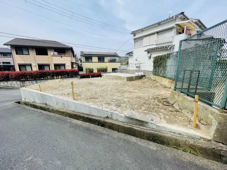 大阪府高槻市日吉台六番町(外観写真)