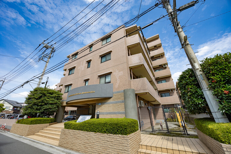 ライオンズステーションプラザ中浦和別所沼公園(建物外観)