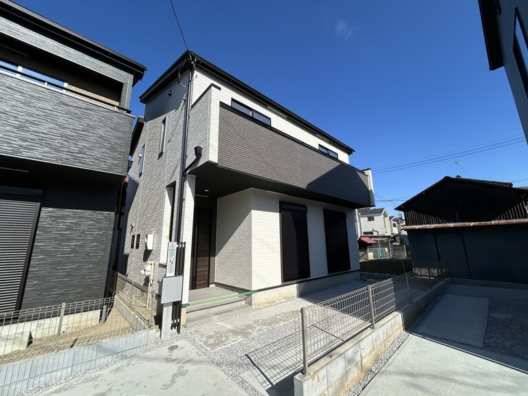 志木市本町１丁目・全７棟の新築戸建　志木市本町１丁目新築戸建・２号棟(建物外観 2024年11月9日)