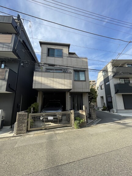 東京都板橋区小茂根３丁目(建物外観＊車は販売対象外です。)