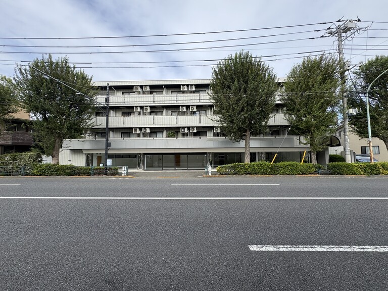 エヴェナール方南町(外観・前面道路)