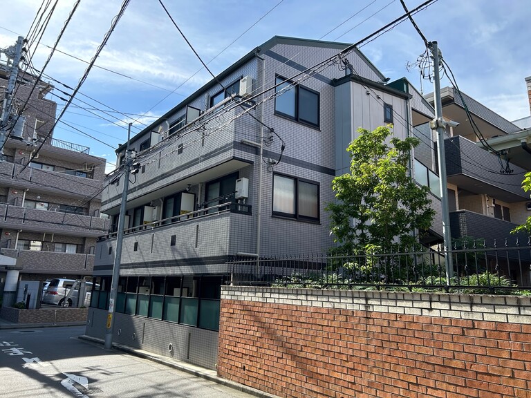 東京都渋谷区幡ヶ谷２丁目