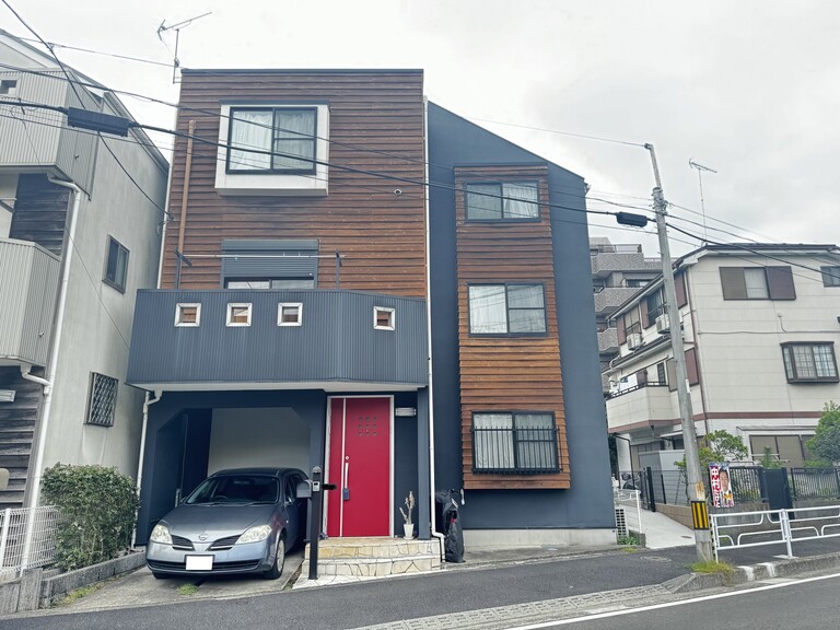 神奈川県横浜市神奈川区松見町３丁目(建物外観（2024年9月撮影）)