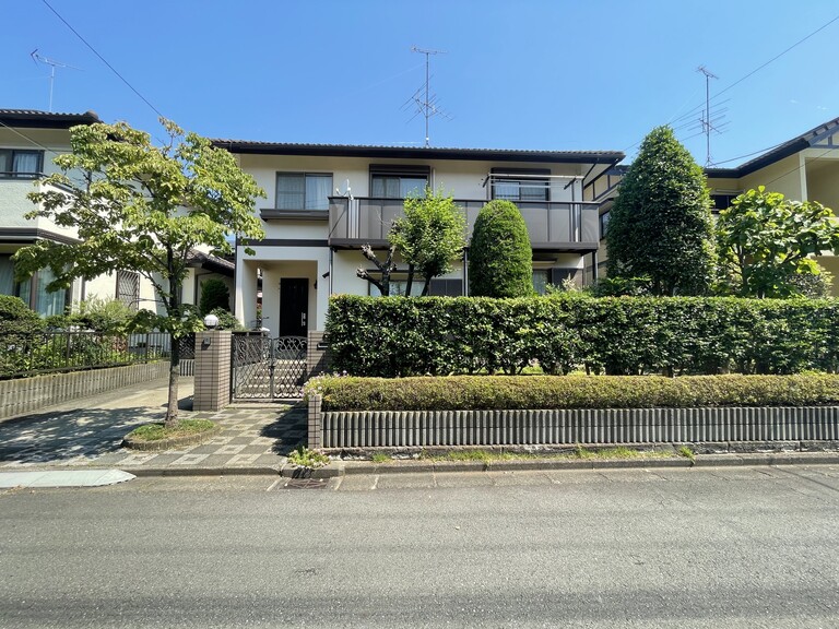 神奈川県横浜市瀬谷区東野(南道路に面した日当りの良いお住まいです)