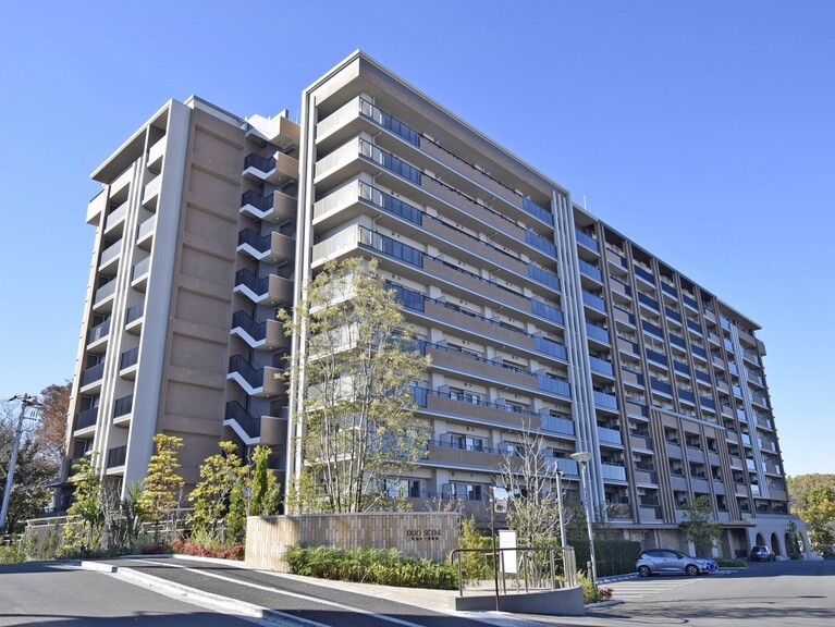 デュオセーヌ相模原上溝駅前(建物外観)