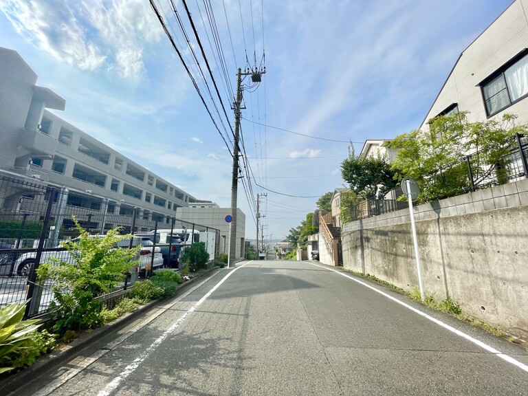 神奈川県横浜市青葉区たちばな台１丁目