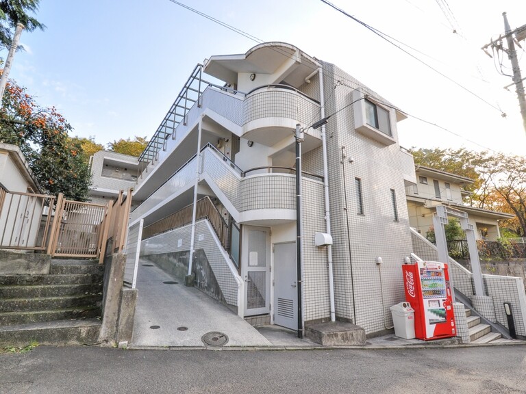 クリオ妙蓮寺参番館