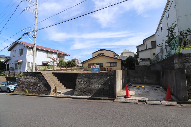 神奈川県鎌倉市寺分３丁目(現地)