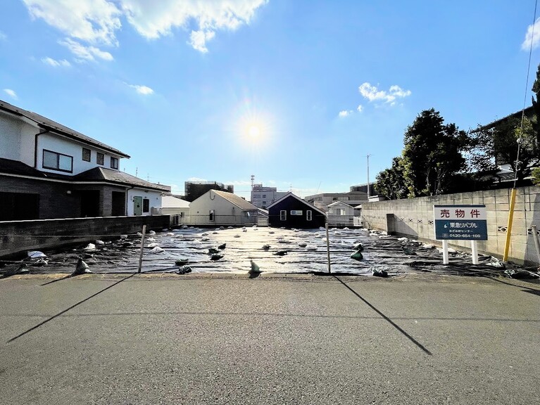 神奈川県横浜市青葉区荏田町(現地写真　B区画は写真左側)